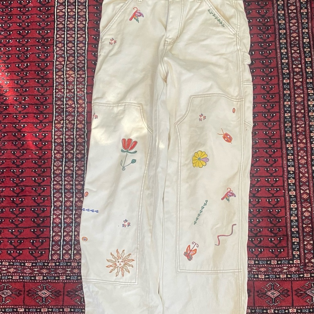 The cutest pants in the world! Embroidered painter’s pants w comfy fit